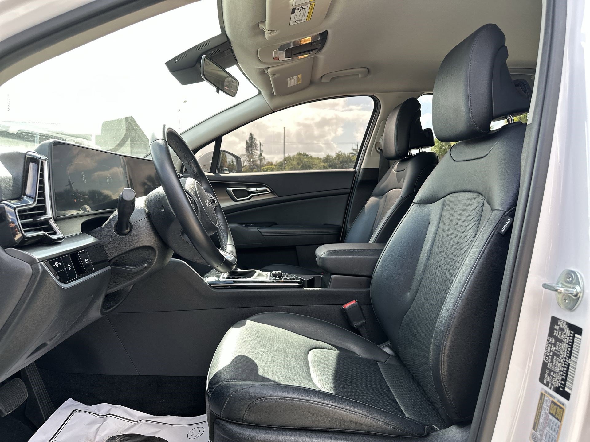 Used 2023 Kia Sportage EX FWD image 13