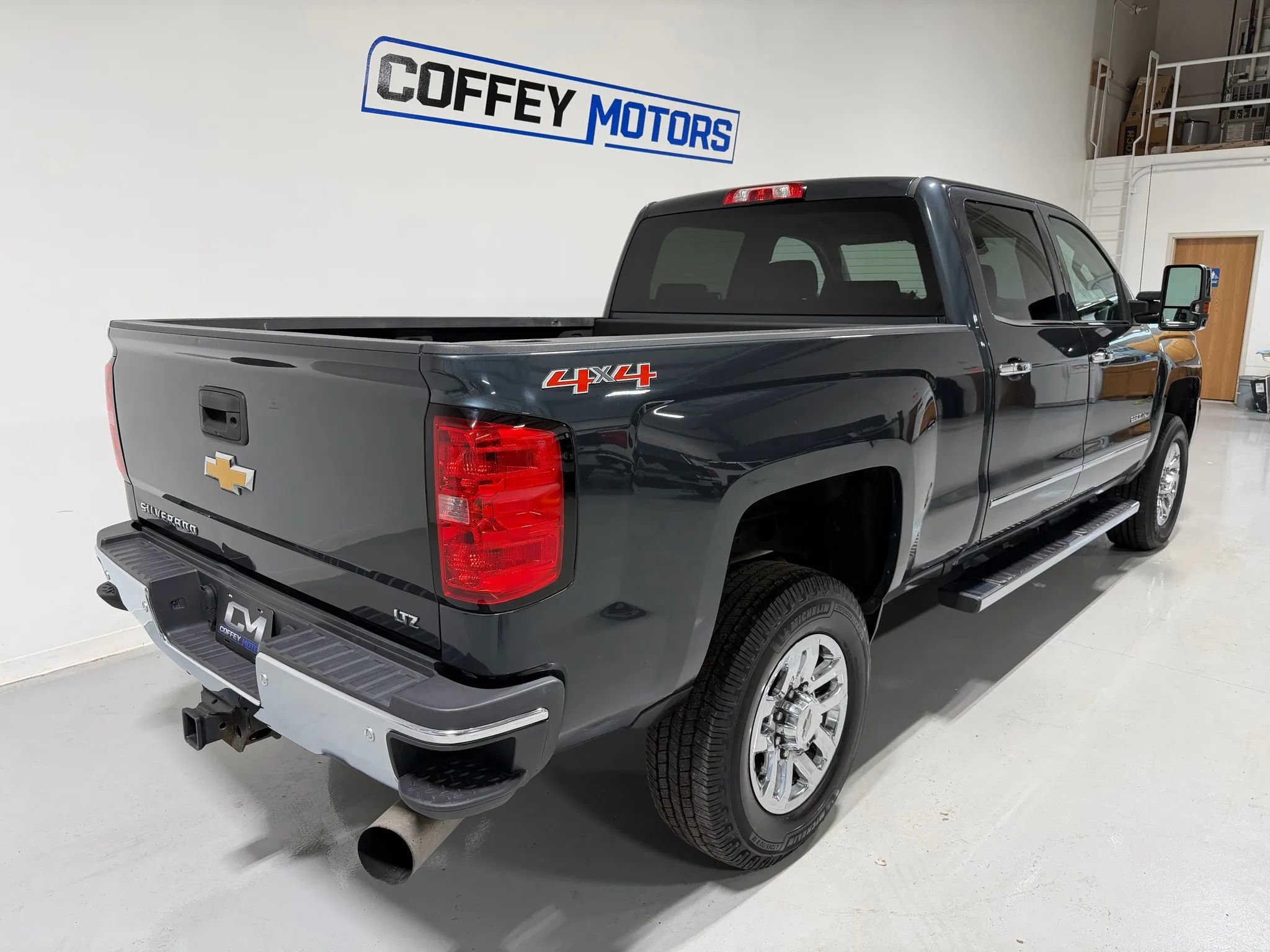 Used 2017 Chevrolet Silverado 2500 LTZ w/ Duramax Plus Package image 6