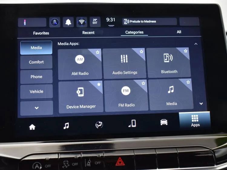 Used 2024 Jeep Compass Latitude image 30