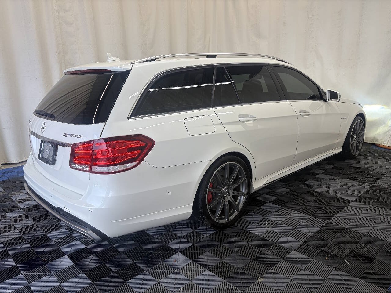 Used 2014 Mercedes-Benz E 63 AMG S-Model image 7