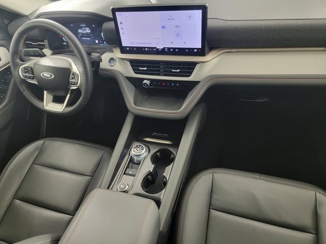 Used 2025 Ford Explorer Active w/ Active Comfort Package AWD/4WD image 33