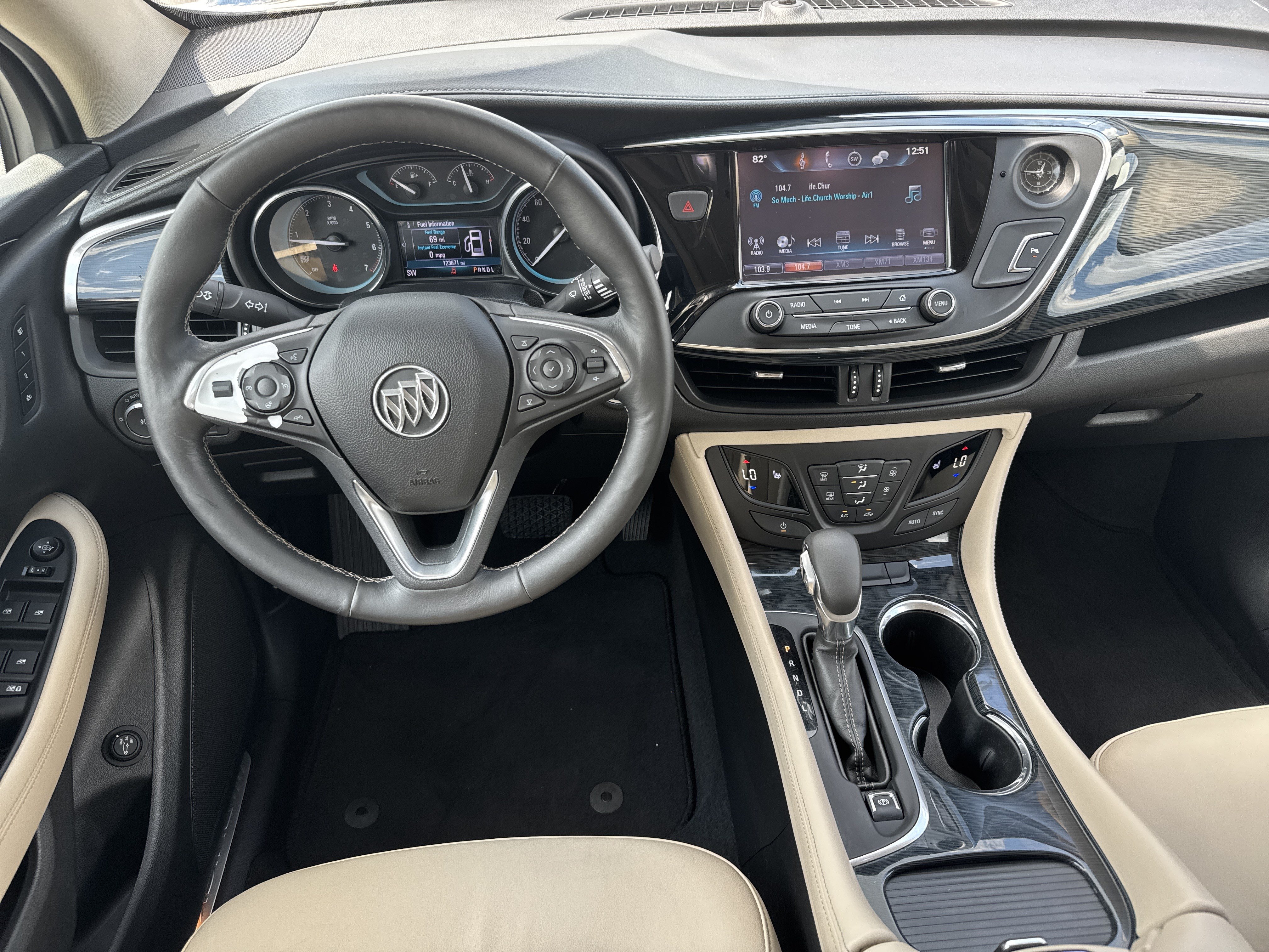 Used 2017 Buick Envision Essence FWD image 19