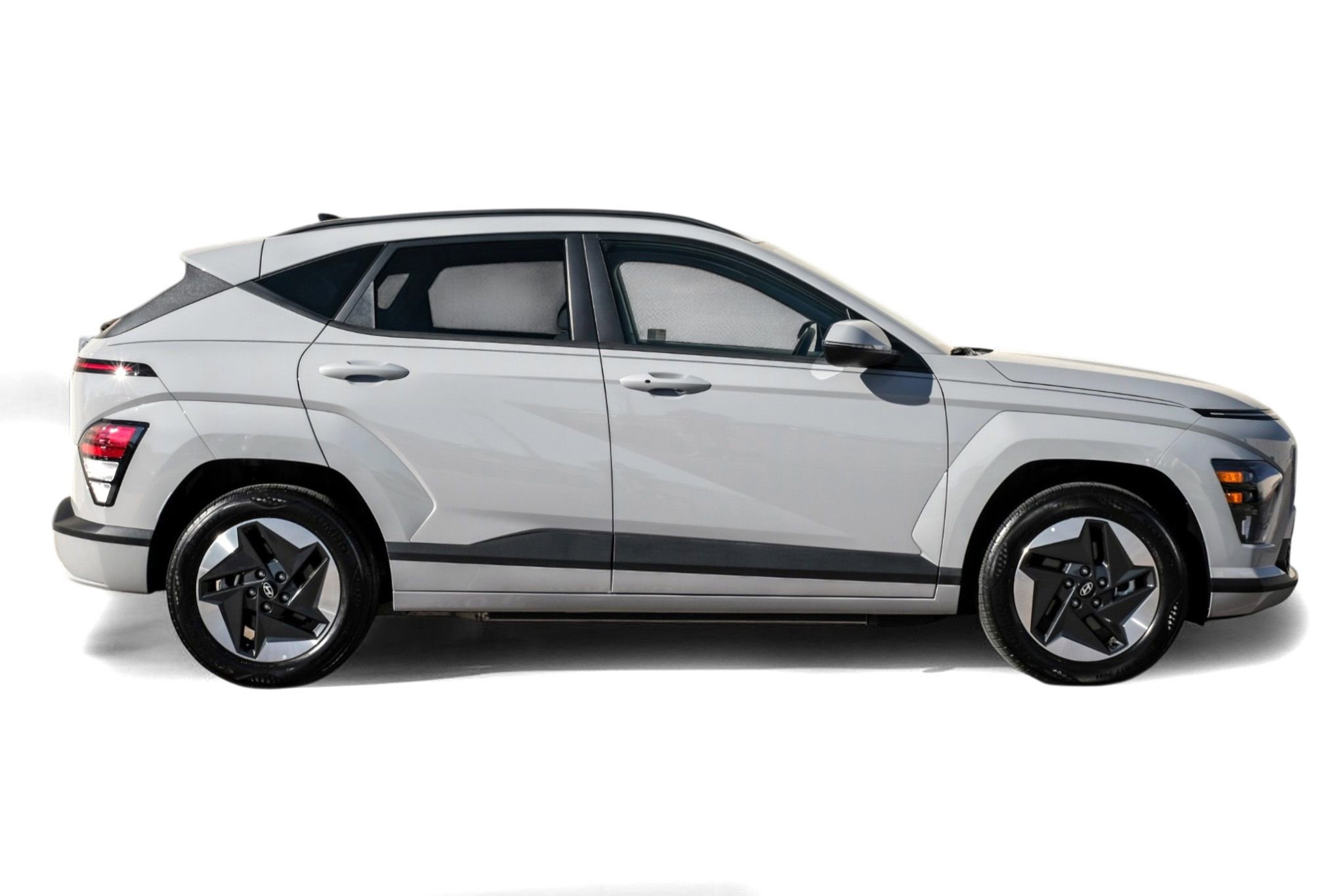 Used 2025 Hyundai Kona SEL FWD image 6