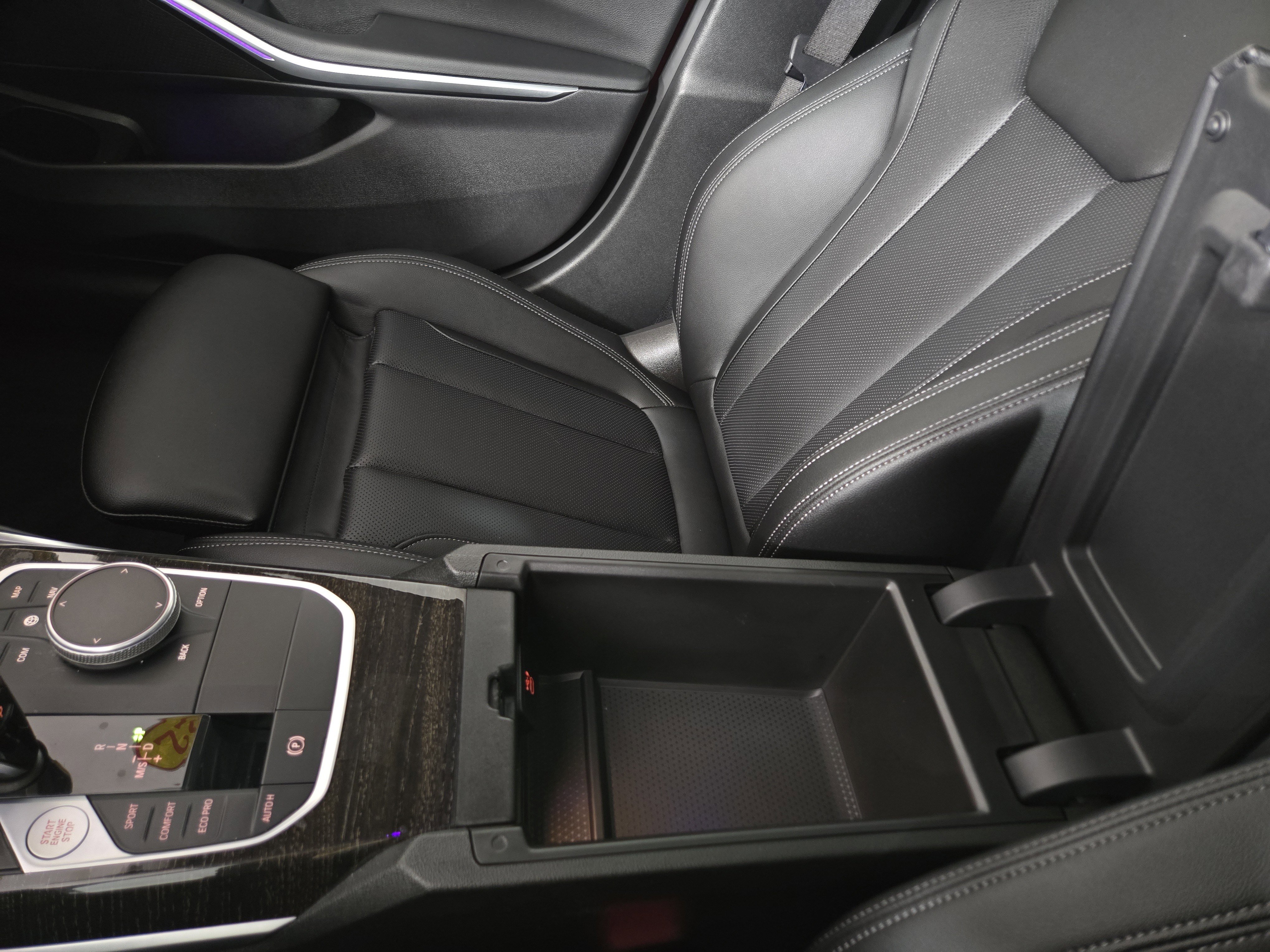 Used 2022 BMW 330i xDrive 330i xDrive w/ Convenience Package image 32