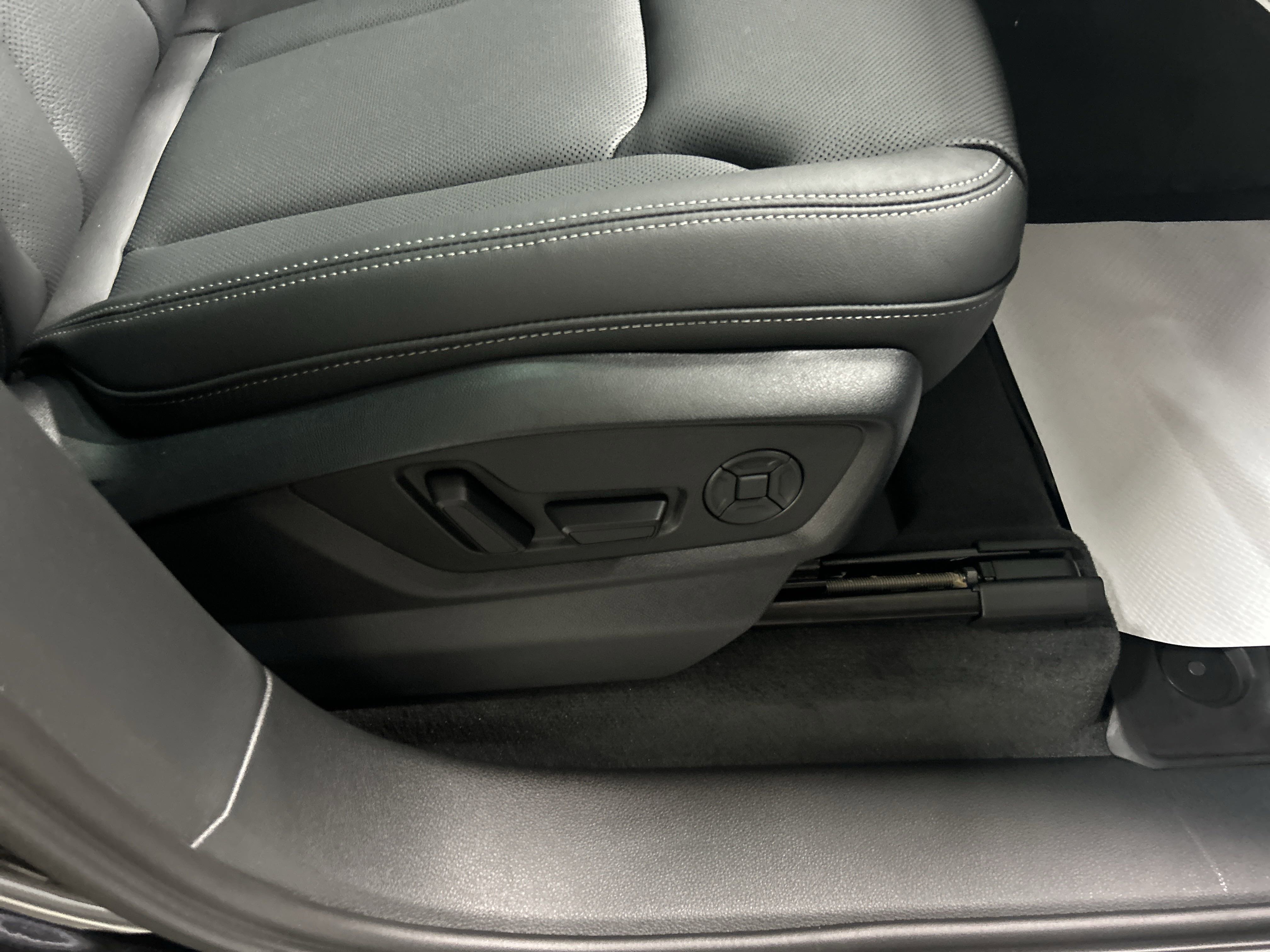 New 2025 Audi Q7 Premium Plus image 38