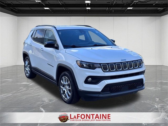 Used 2022 Jeep Compass Latitude image 7