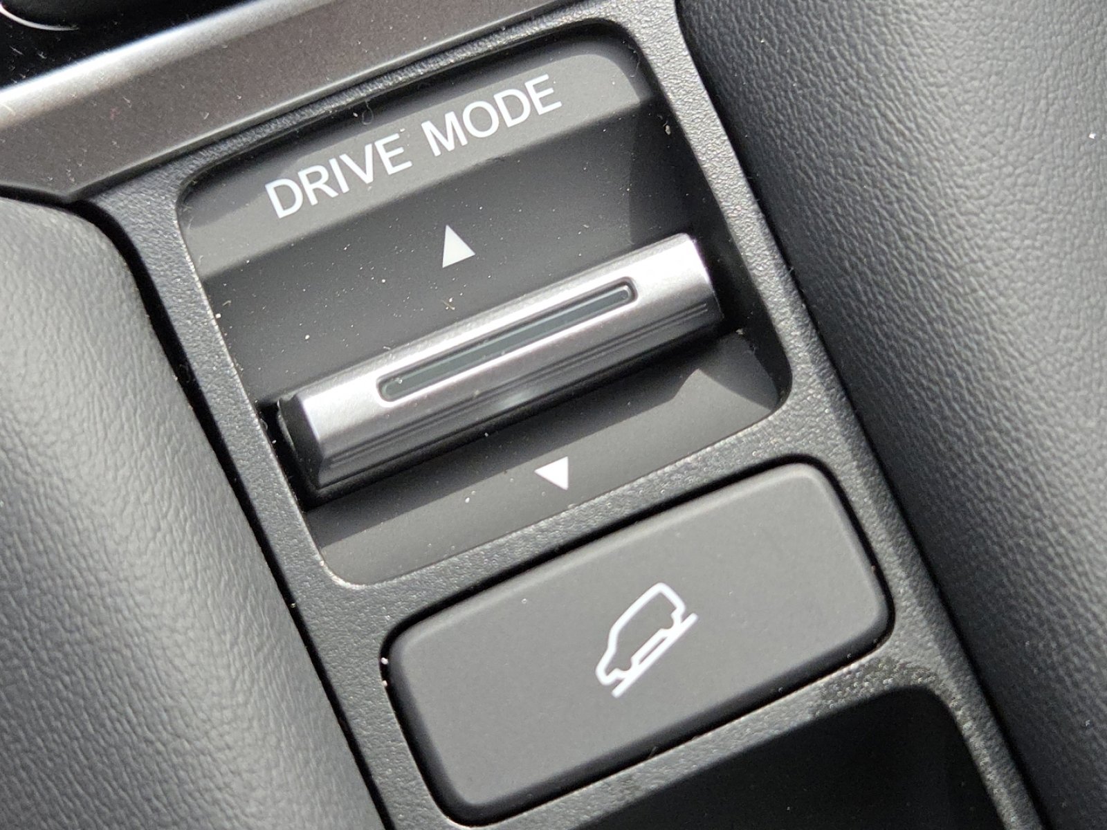 New 2026 Honda HR-V EX-L image 8