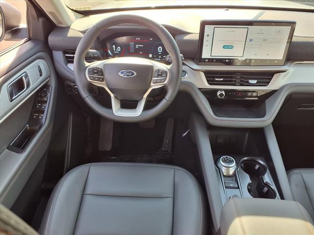 New 2026 Ford Explorer Active w/ Active Comfort Package image 6