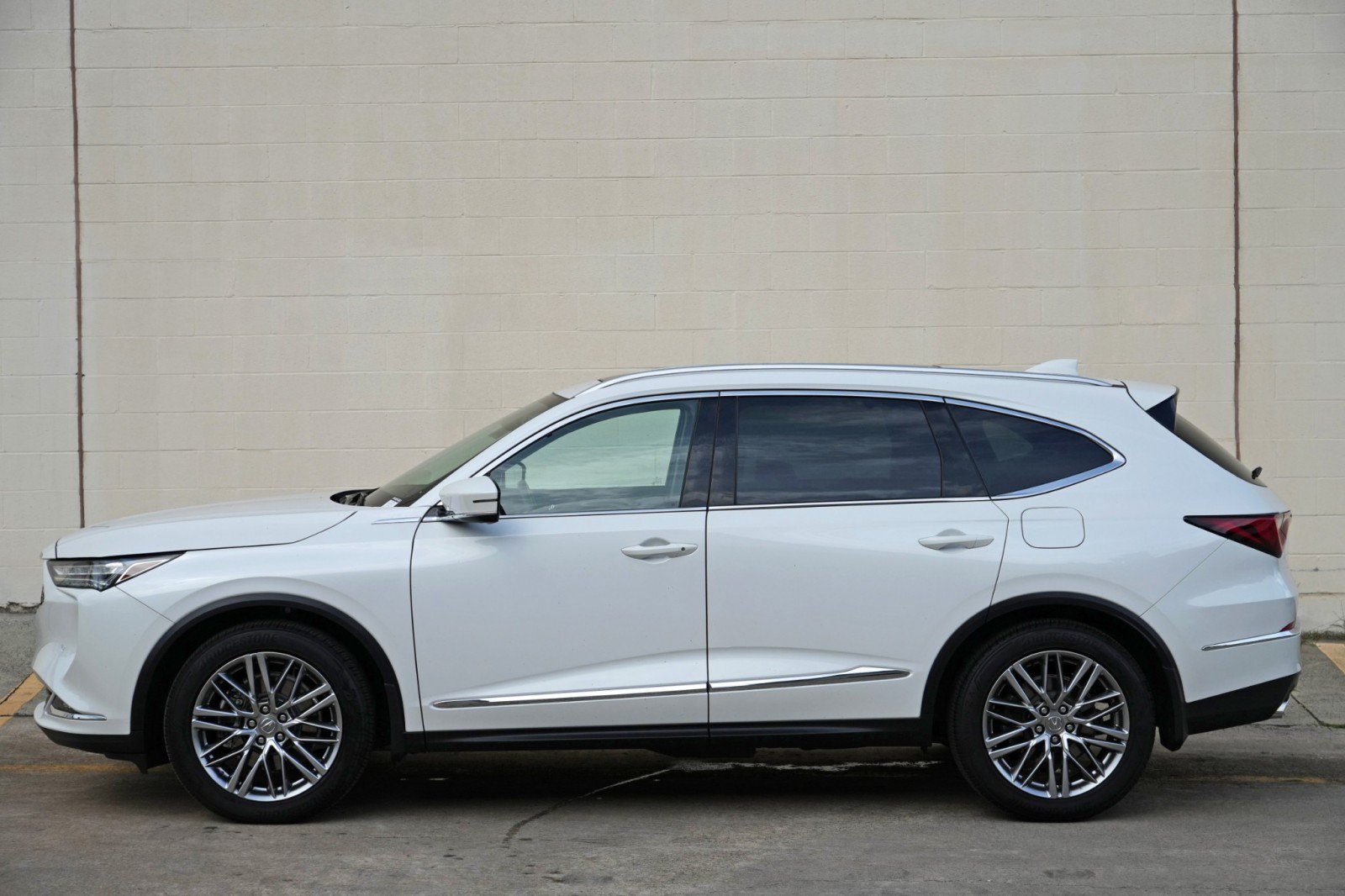 Used 2023 Acura MDX w/ Advance Package AWD/4WD image 54
