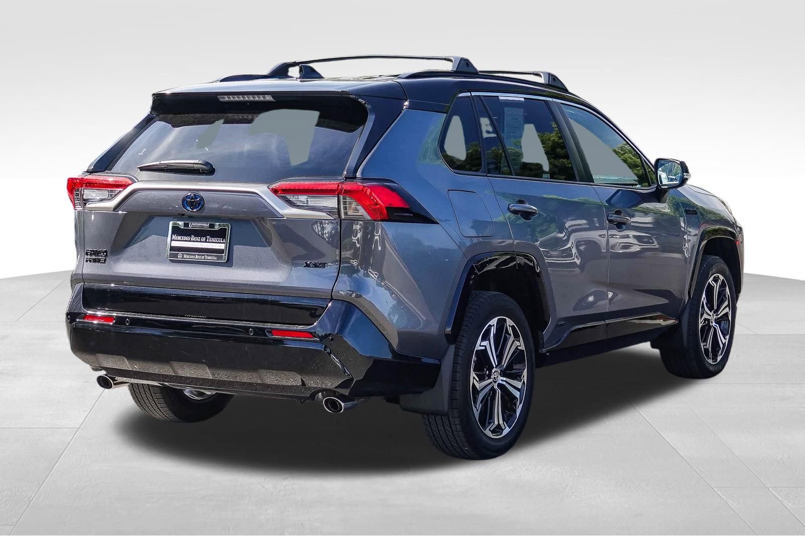 Used 2024 Toyota RAV4 XSE w/ Premium Package image 7