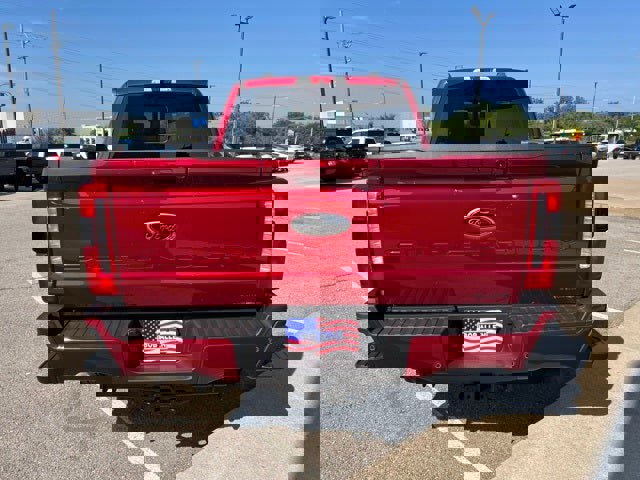 New 2025 Ford F250 Lariat w/ Black Appearance Package image 4