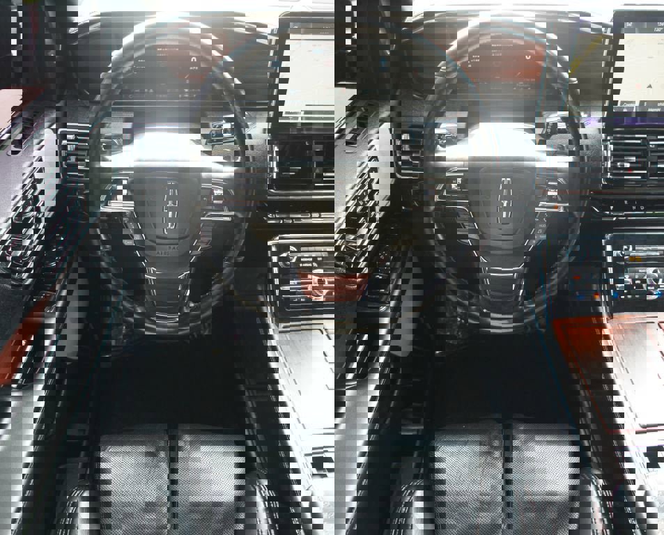 Used 2020 Lincoln Navigator Reserve w/ Equipment Group 208A Reserve image 5