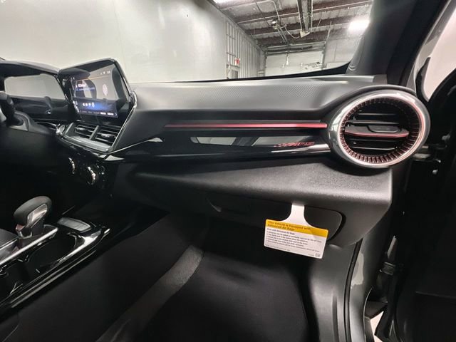 New 2026 Chevrolet Trax RS w/ Sunroof Package FWD image 28