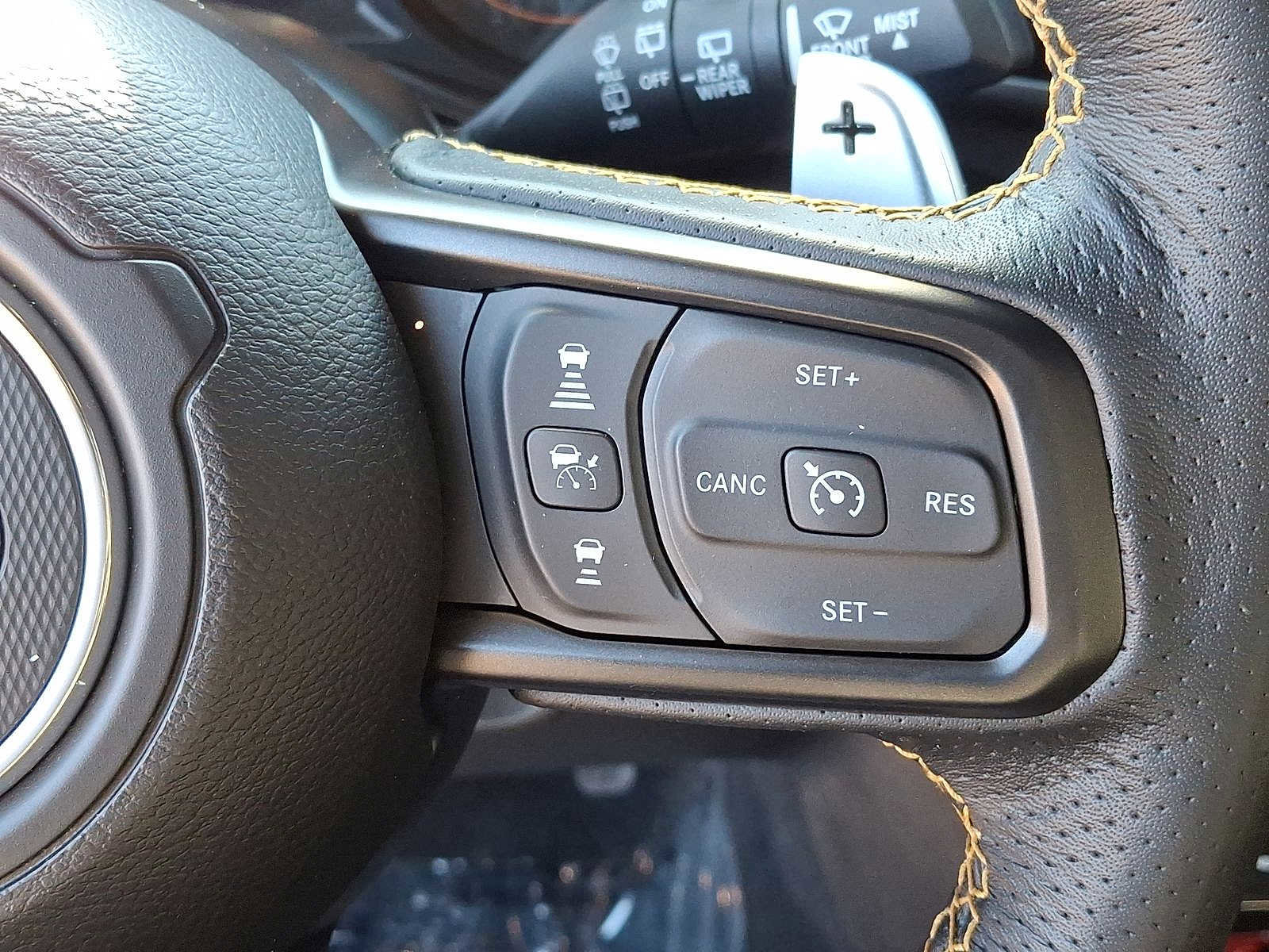 Used 2025 Jeep Wrangler Unlimited Rubicon 392 image 9