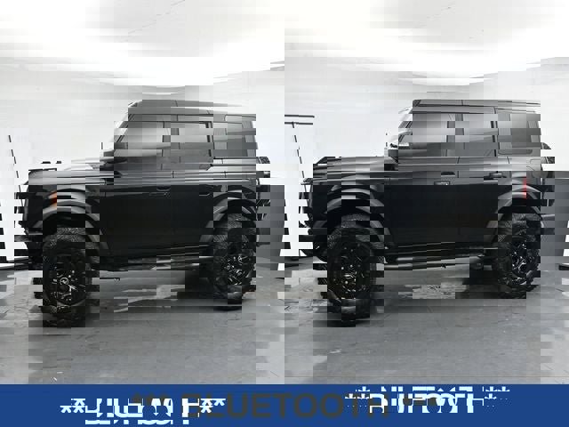 Used 2024 Ford Bronco Wildtrak image 7