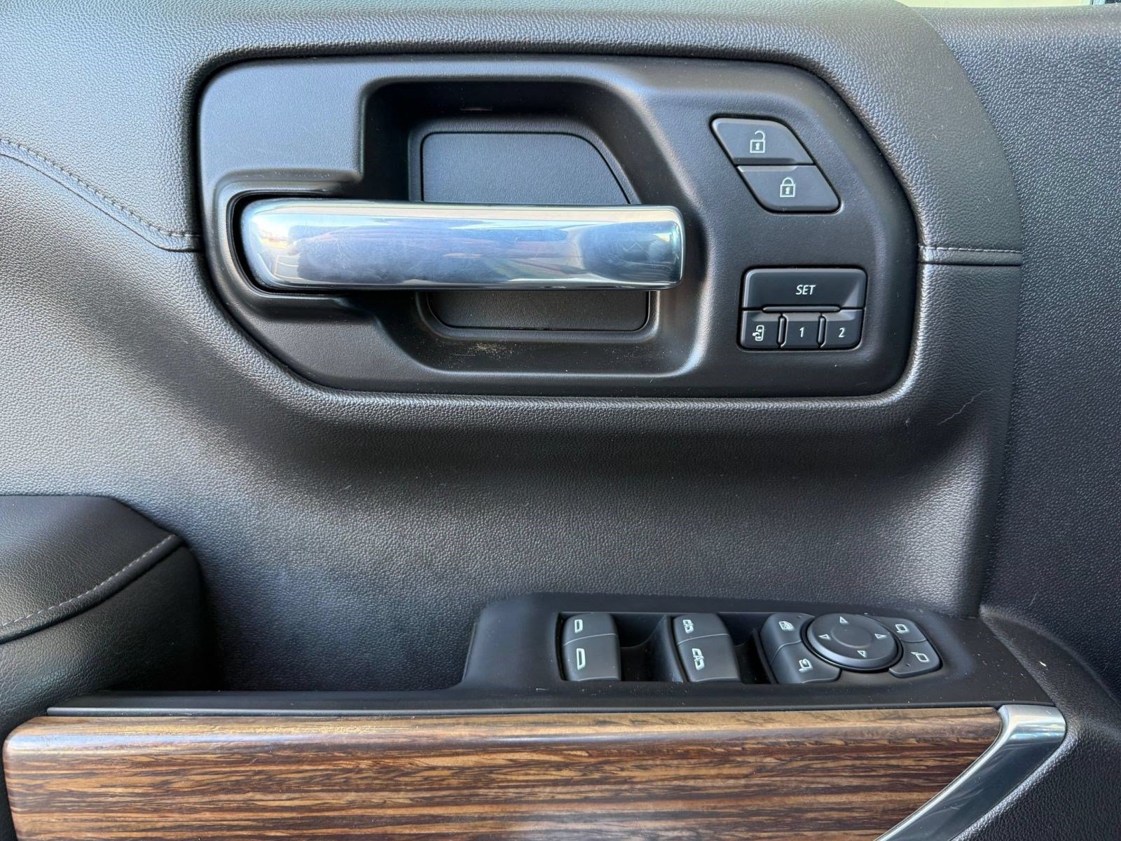 Used 2022 Chevrolet Silverado 1500 High Country w/ Z71 Off-Road Package AWD/4WD image 14