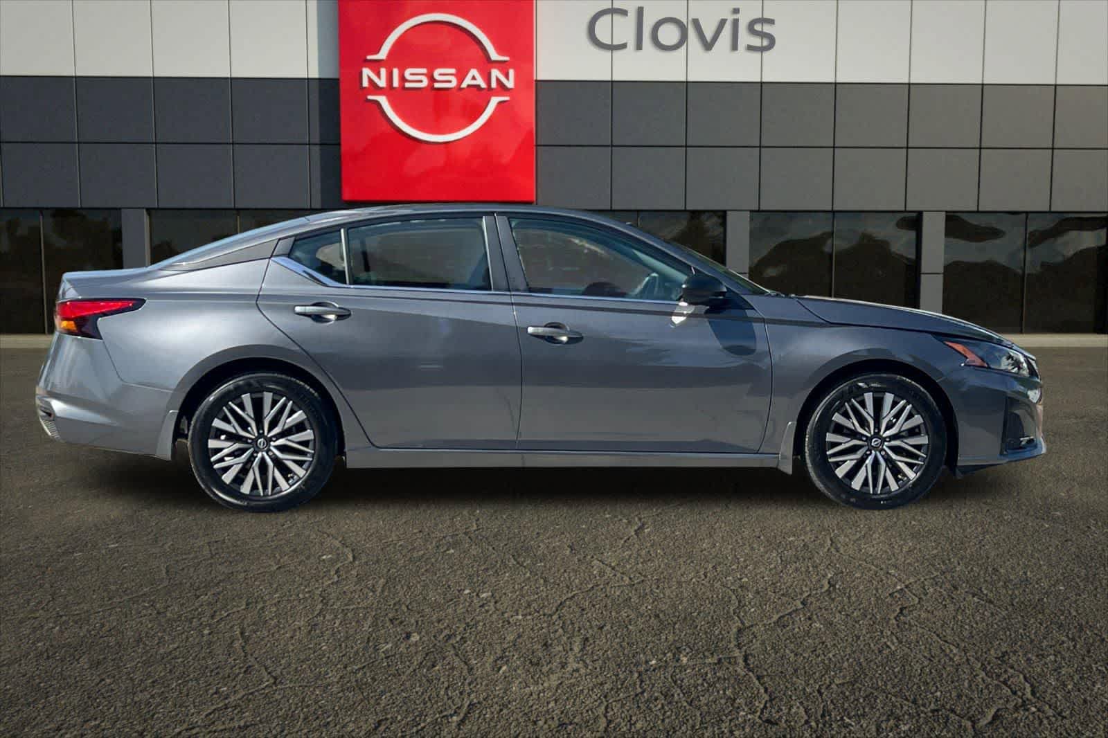 New 2026 Nissan Altima 2.5 SV FWD image 9