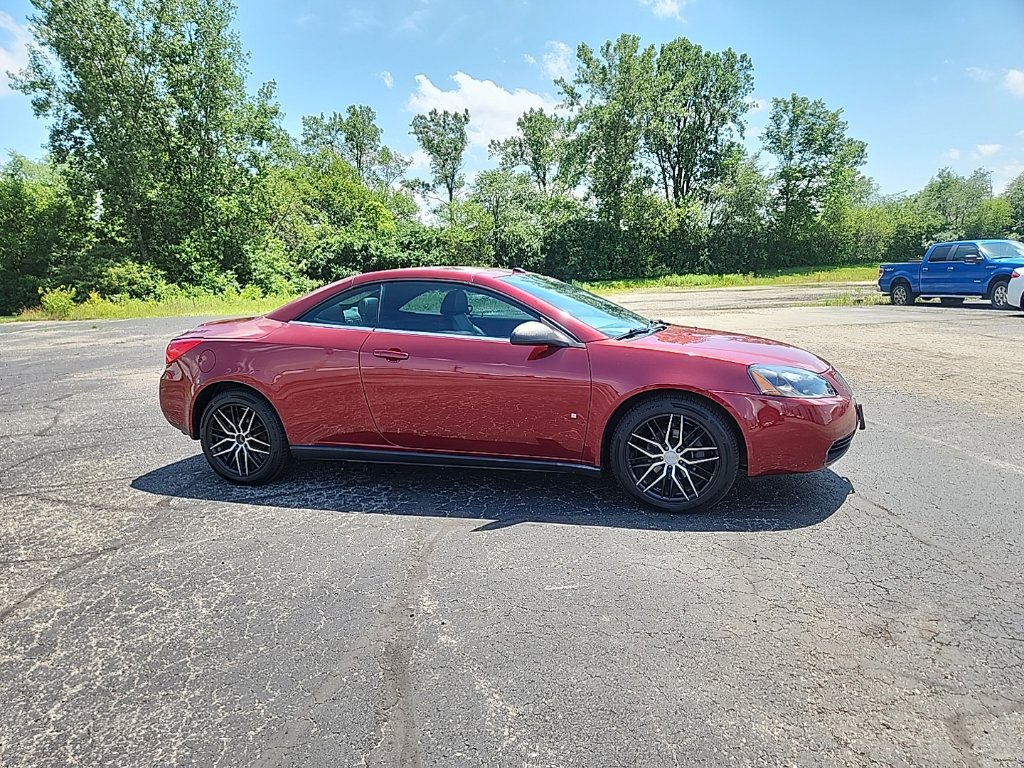 Used 2008 Pontiac G6 GT w/ Sport Package FWD image 4