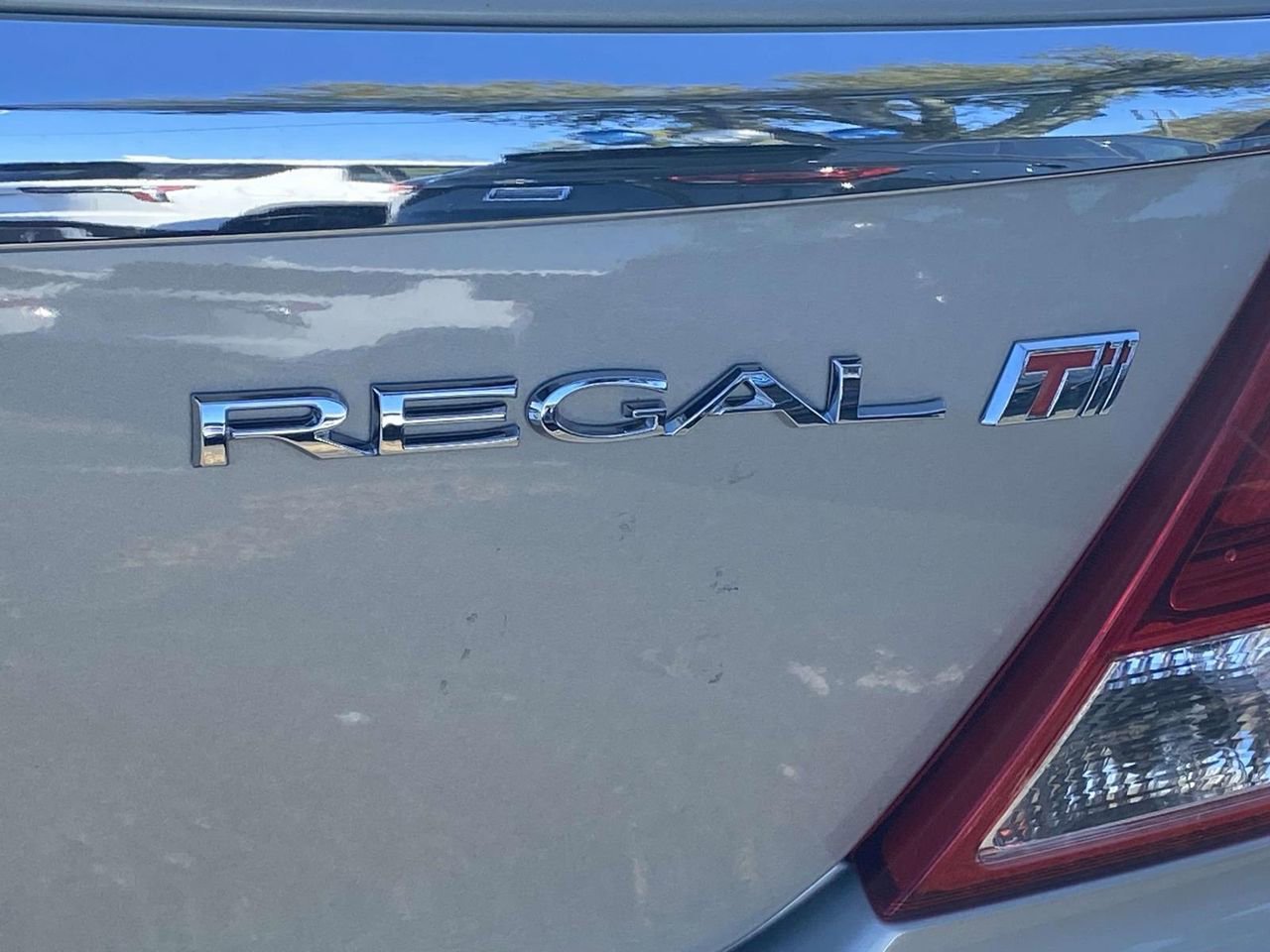 Used 2013 Buick Regal Premium FWD image 9