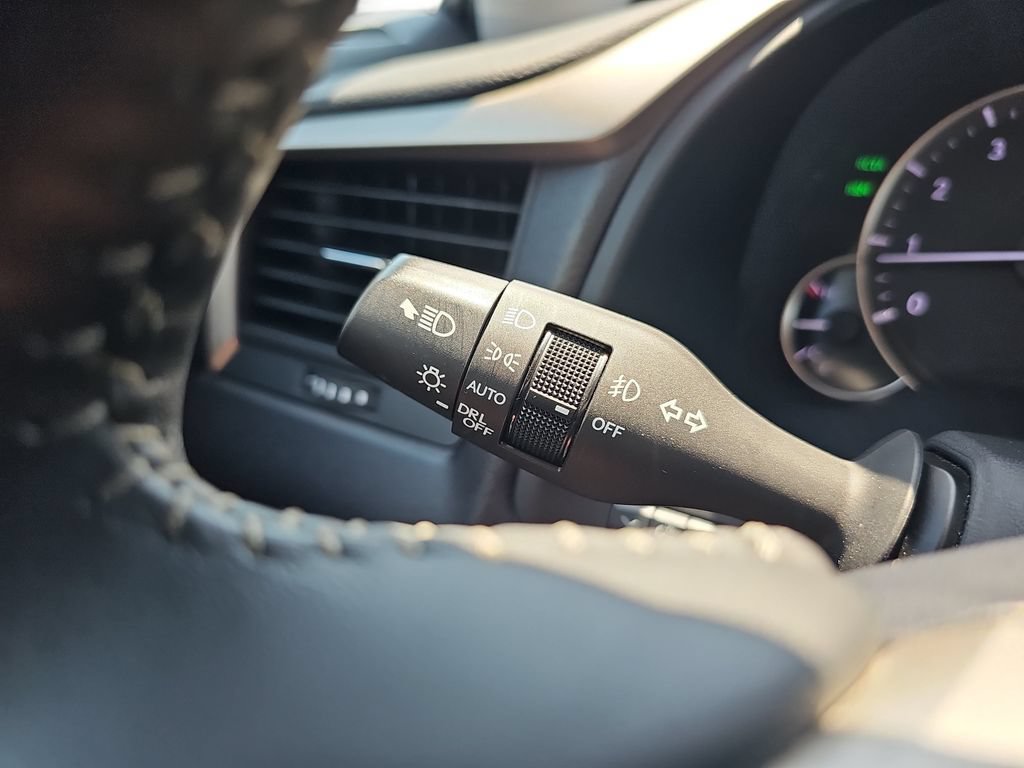 Used 2019 Lexus RX 350 AWD w/ Navigation Package image 36