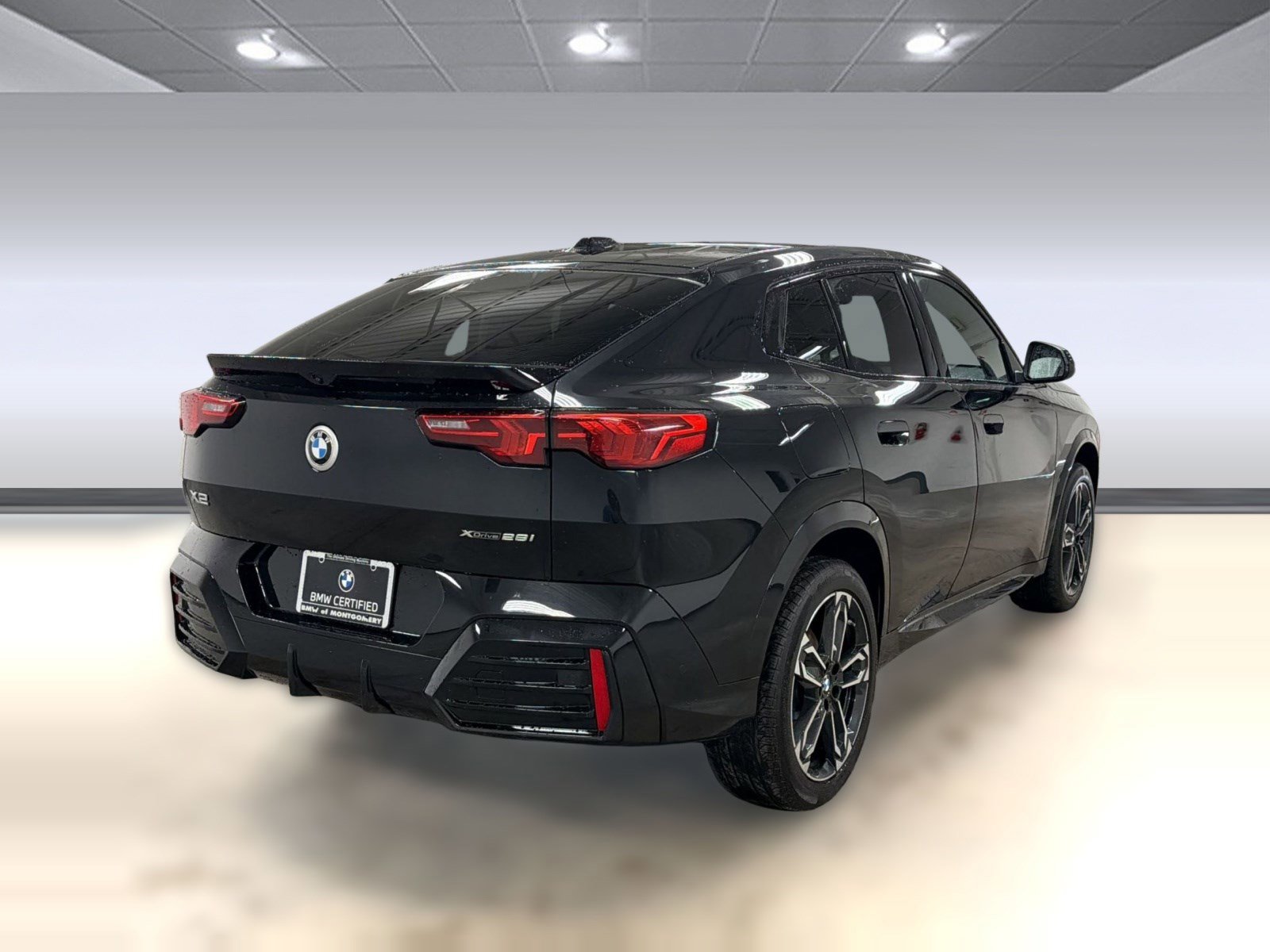 Certified 2025 BMW X2 xDrive28i image 8
