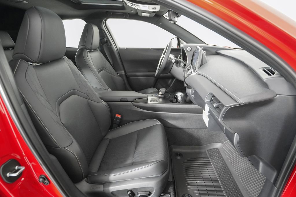 New 2025 Lexus UX 300h FWD image 17