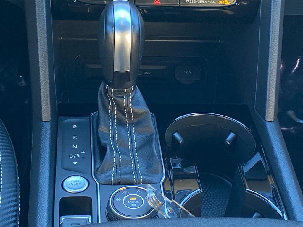 Certified 2023 Volkswagen Atlas Cross Sport SE w/ Panoramic Sunroof Package image 11