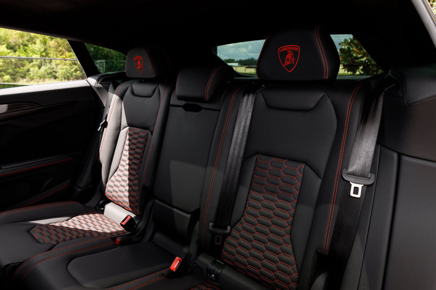 Used 2024 Lamborghini Urus S AWD/4WD image 40