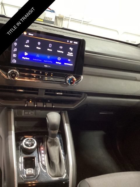 Used 2023 Chevrolet Colorado Trail Boss w/ Technology Package AWD/4WD image 9