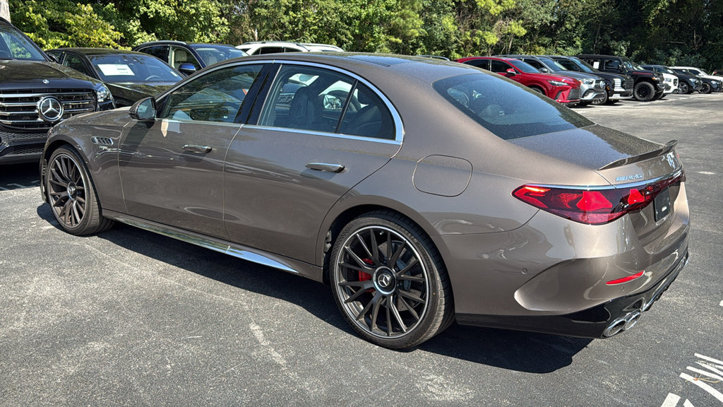 Used 2026 Mercedes-Benz E 53 AMG e 4MATIC Sedan image 5