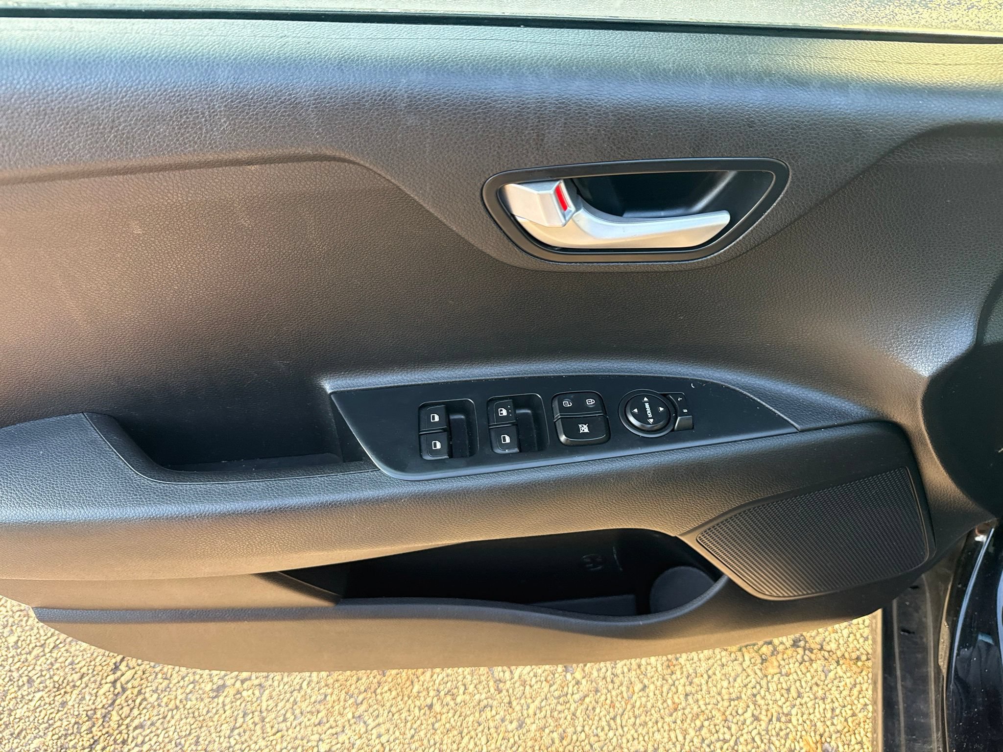 Used 2018 Kia Rio S FWD image 24