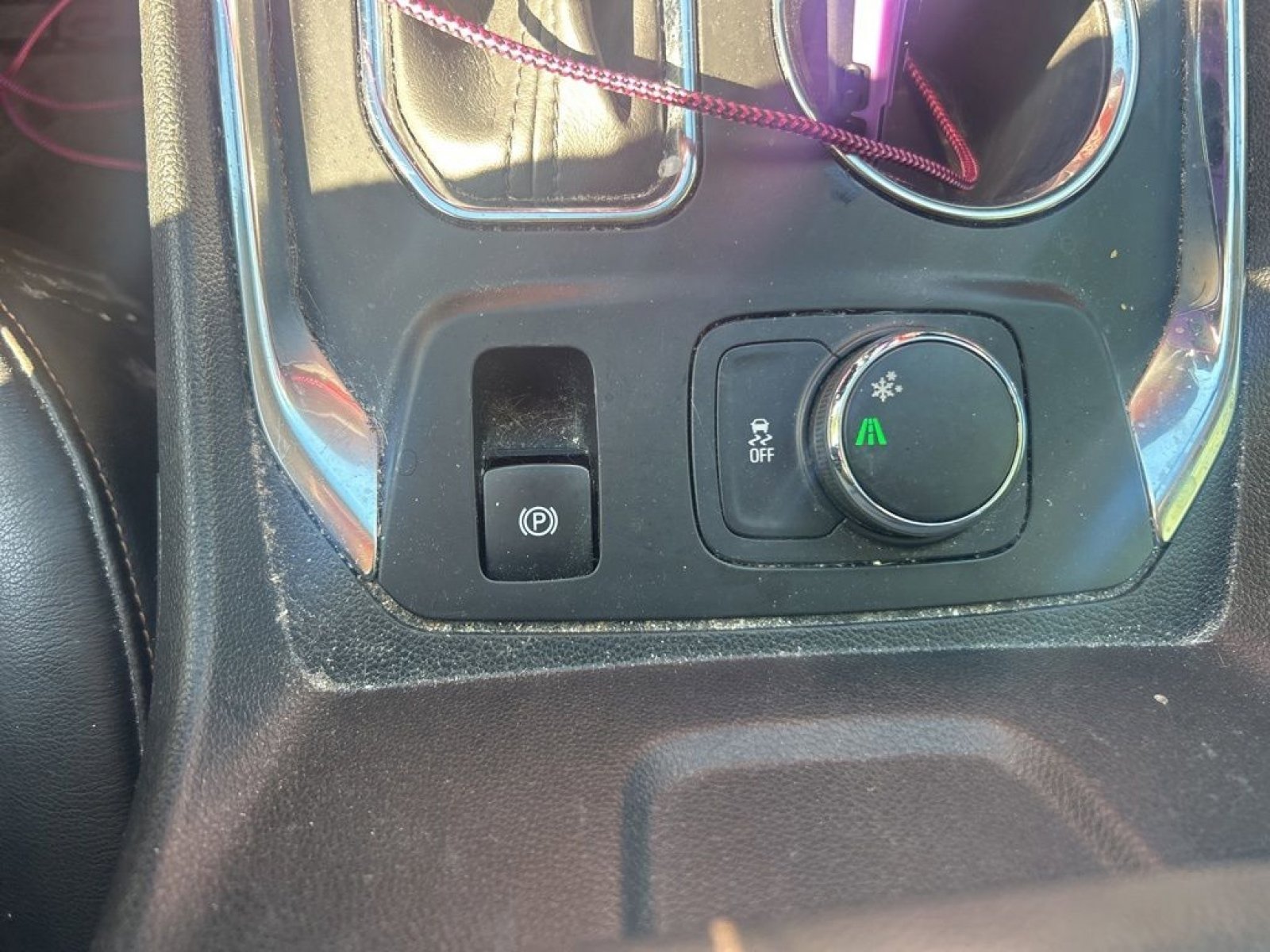 Used 2021 Chevrolet Traverse LT FWD image 16