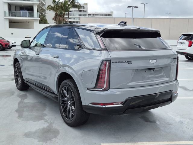 Used 2026 Cadillac Escalade IQ Sport 2 w/ LPO, ONYX Package image 3
