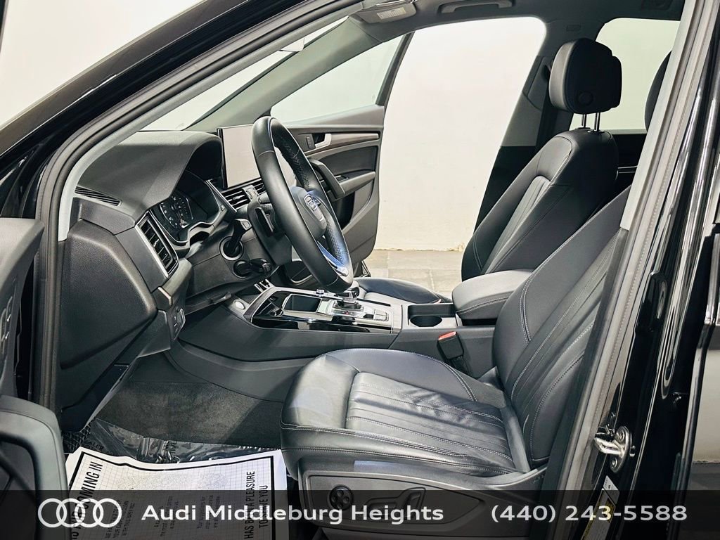 Certified 2023 Audi Q5 2.0T Premium w/ Convenience Package image 12