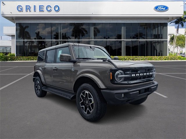 New 2025 Ford Bronco Outer Banks