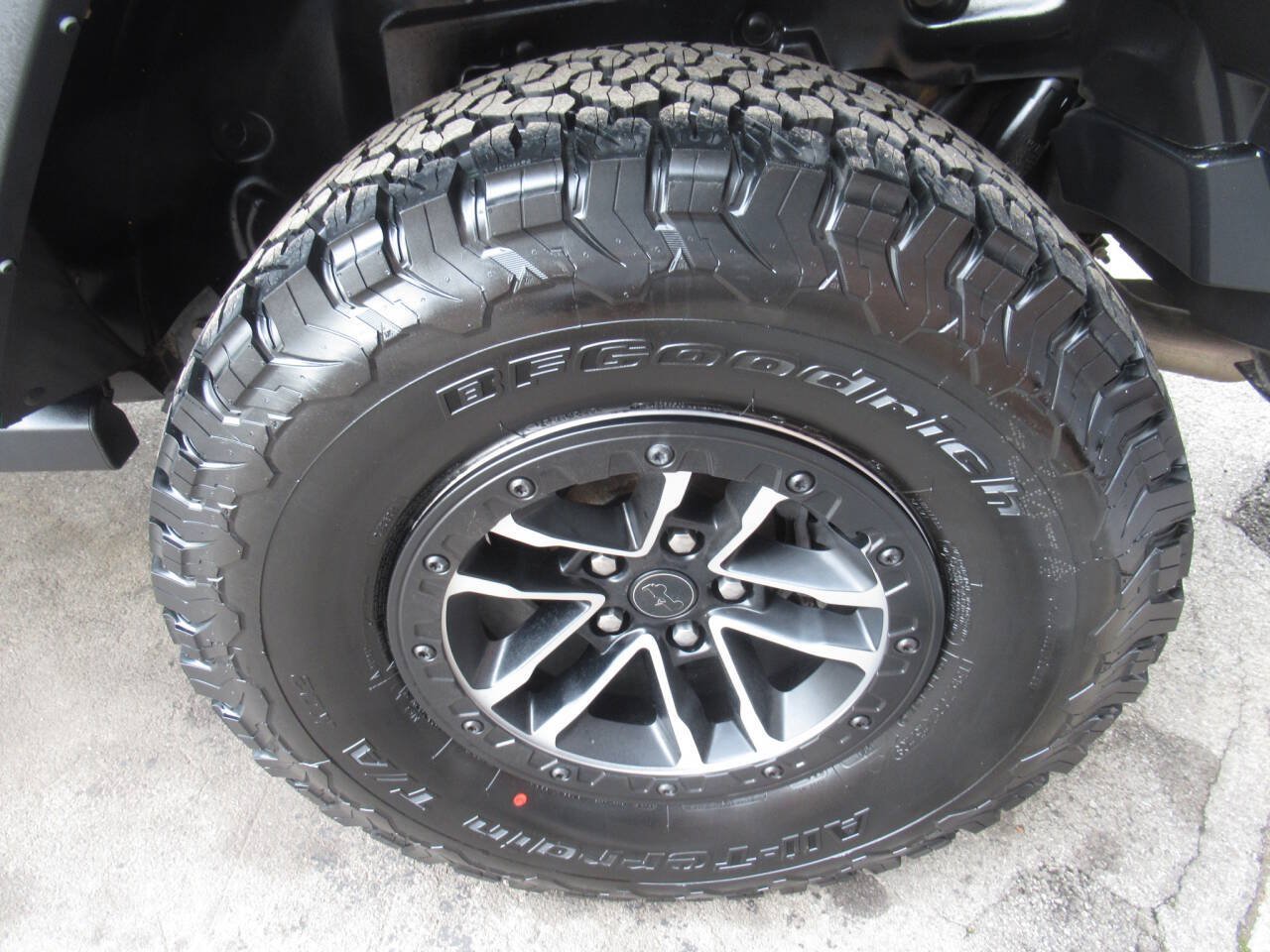 Used 2023 Jeep Wrangler Unlimited Rubicon 392 AWD/4WD image 23