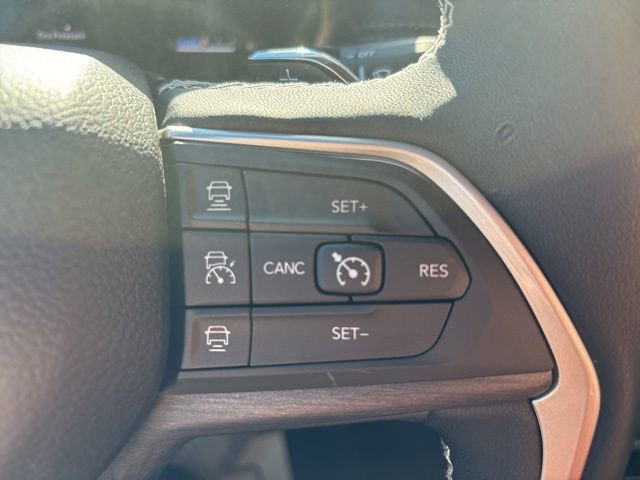 New 2025 Jeep Grand Cherokee Limited w/ Black Appearance Package image 26