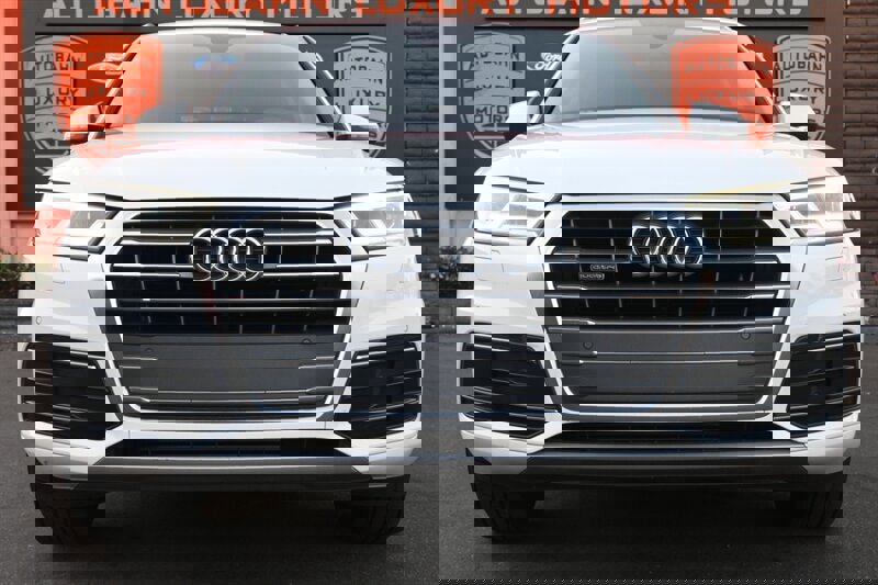 Used 2019 Audi Q5 2.0T Premium Plus w/ Premium Plus Package image 3