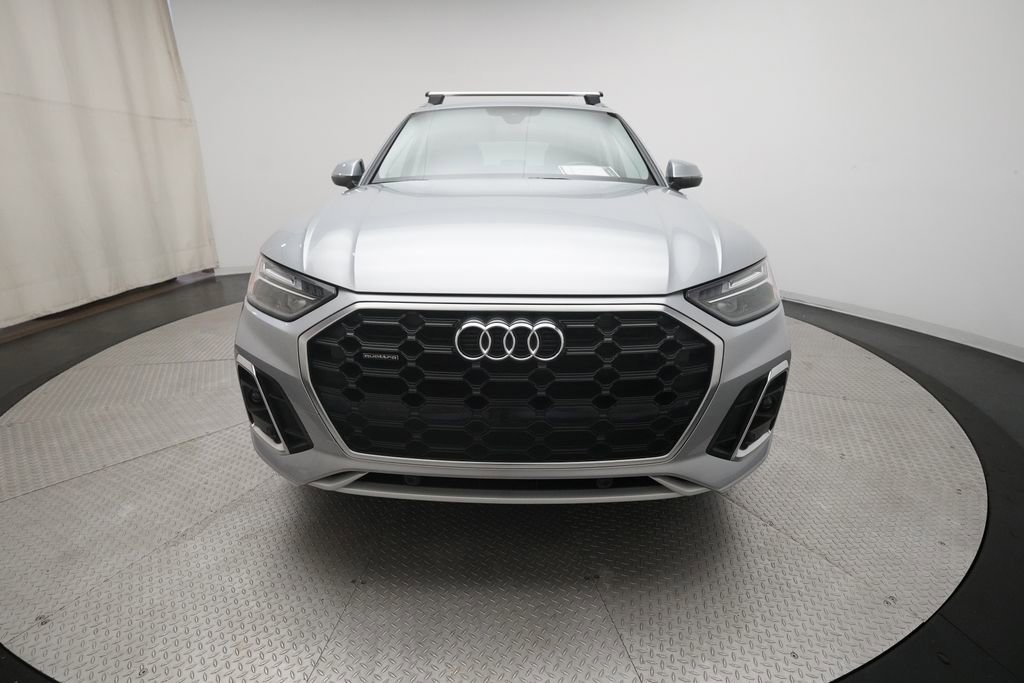 Used 2023 Audi Q5 2.0T Premium w/ Convenience Package AWD/4WD image 11