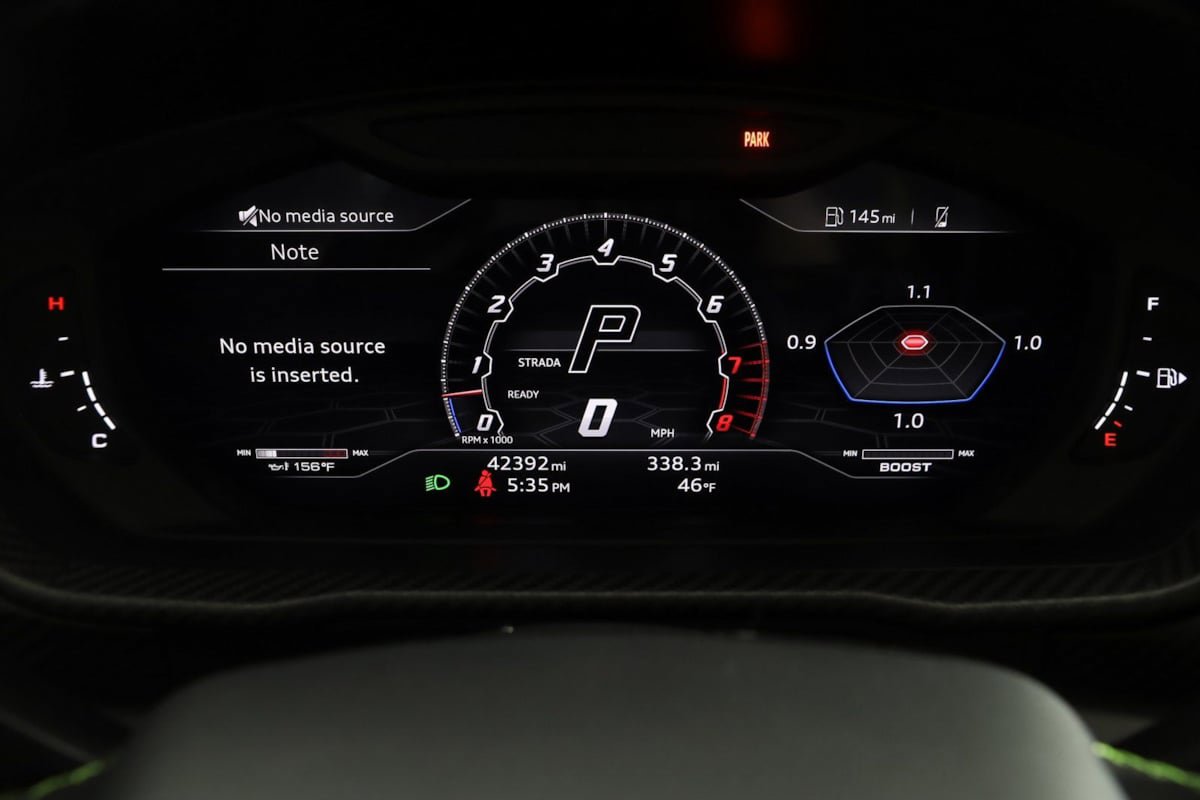 Used 2022 Lamborghini Urus AWD/4WD image 30