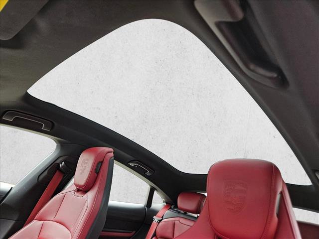 Used 2020 Porsche Taycan 4S image 17