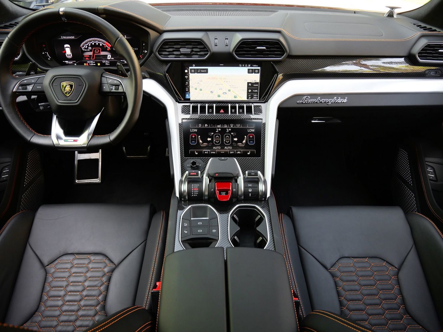 Used 2021 Lamborghini Urus AWD/4WD image 7
