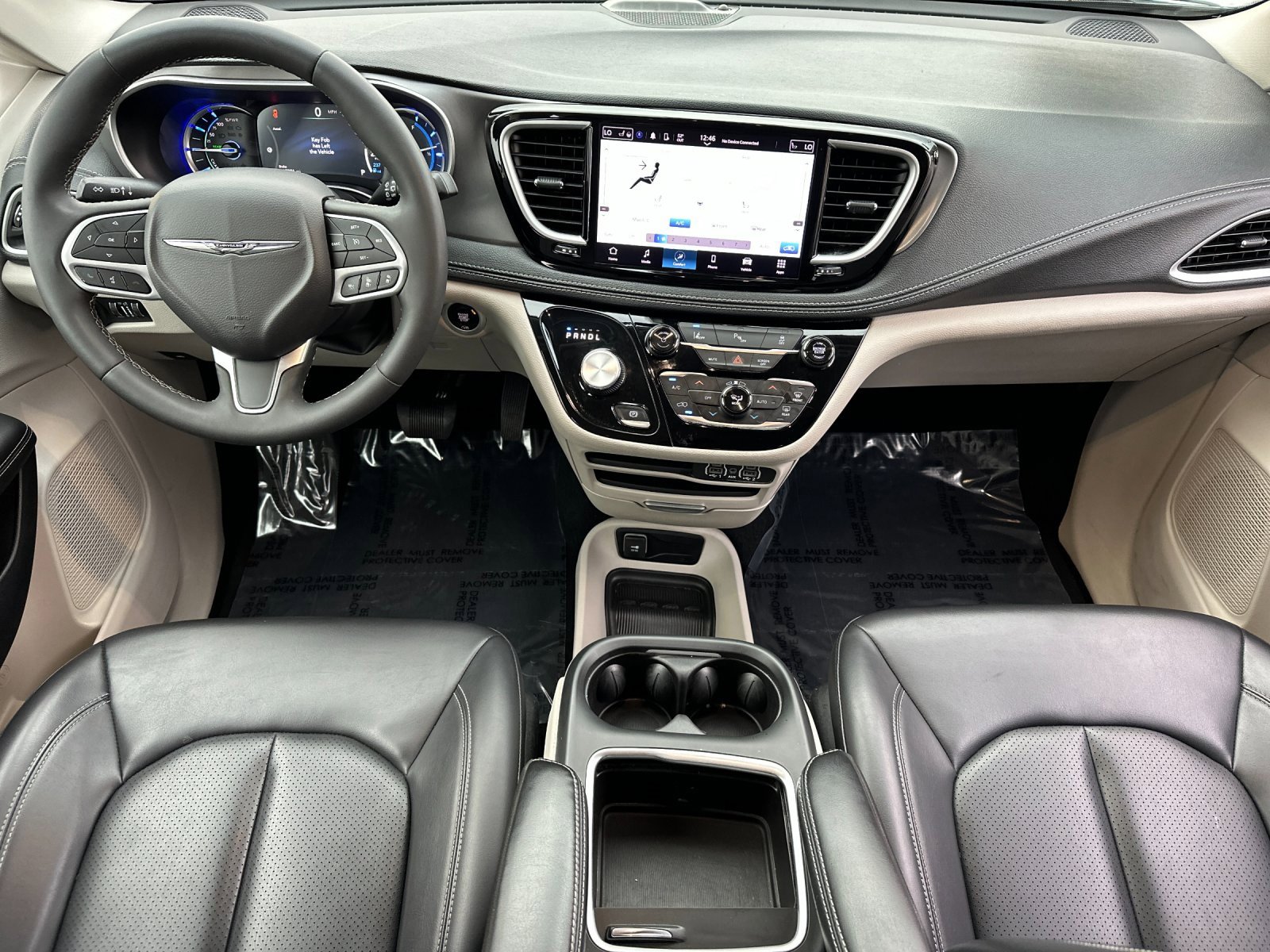 Used 2023 Chrysler Pacifica Touring-L image 12