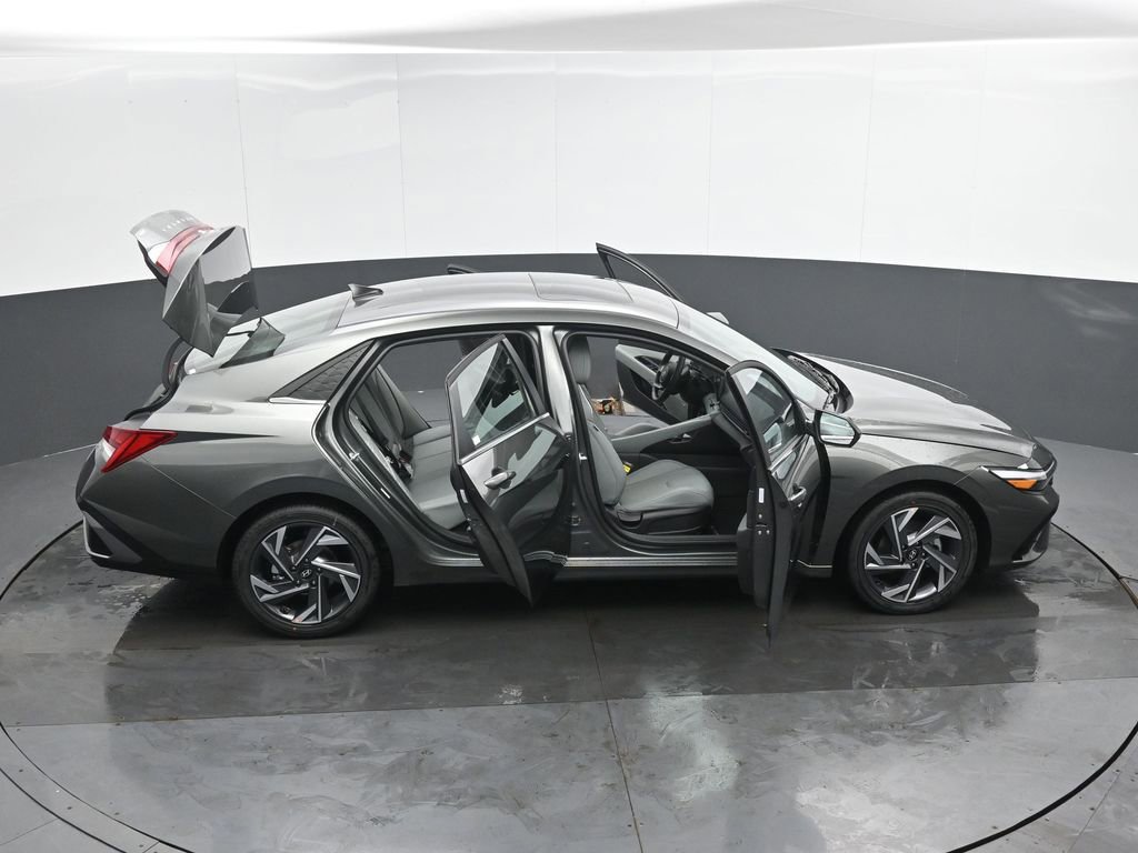 New 2026 Hyundai Elantra Limited w/ Cargo Package image 54