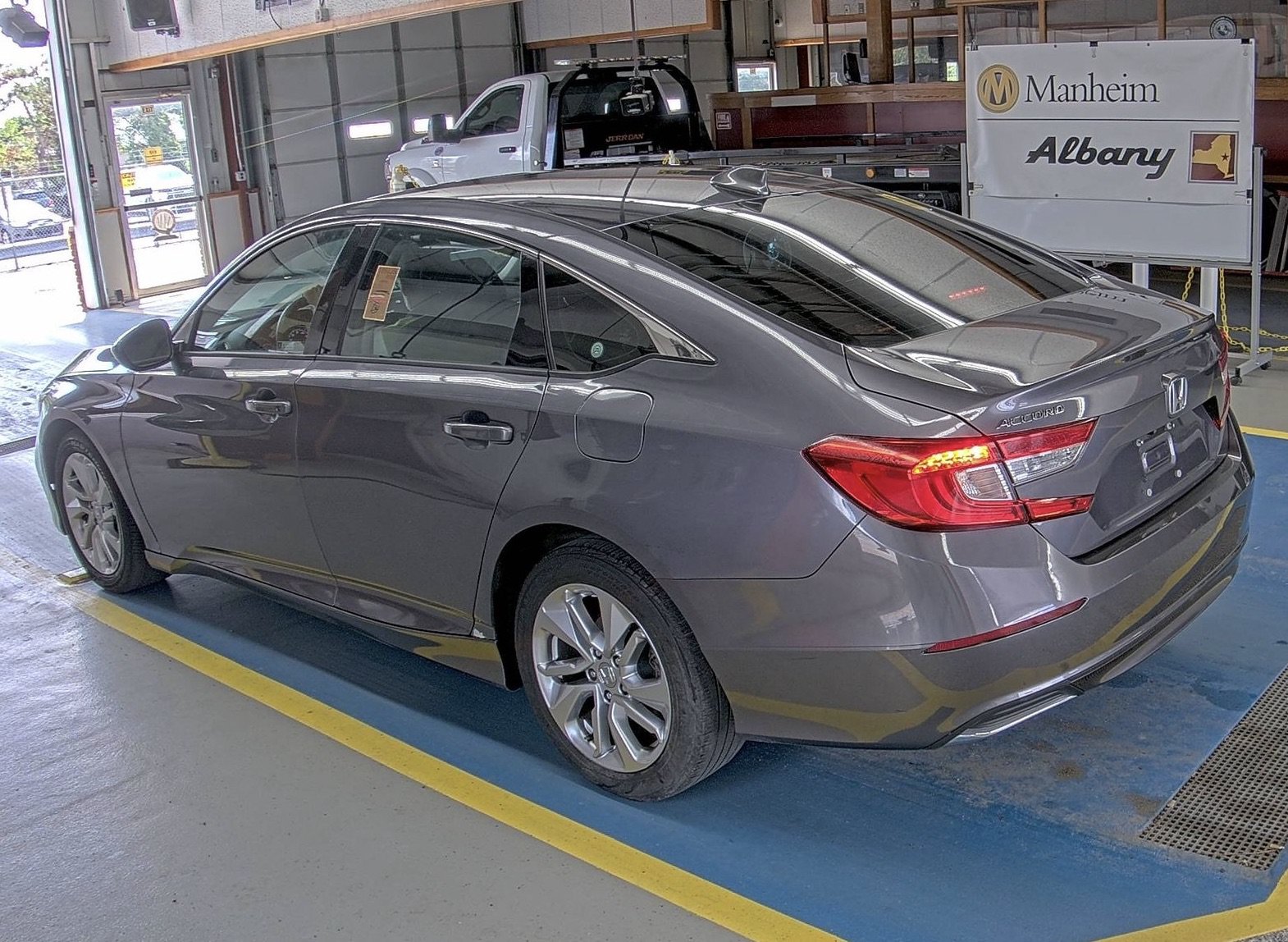 Used 2019 Honda Accord LX image 5