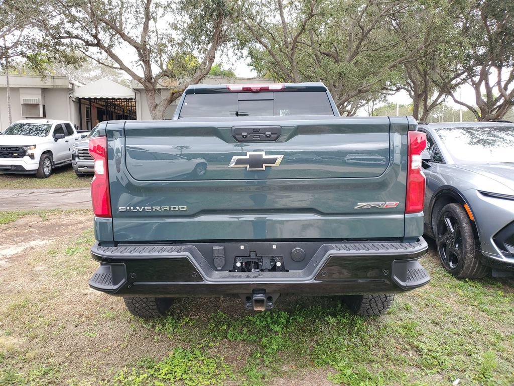 Used 2025 Chevrolet Silverado 1500 ZR2 w/ Technology Package AWD/4WD image 5