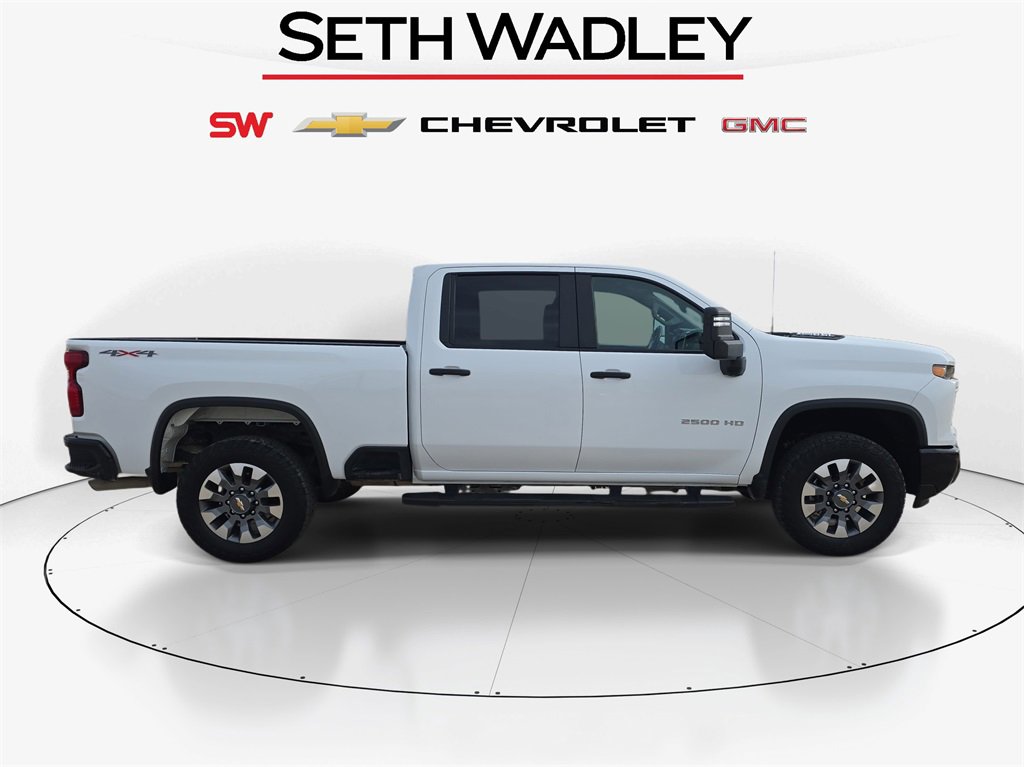 Used 2024 Chevrolet Silverado 2500 Custom w/ Custom Value Package image 8