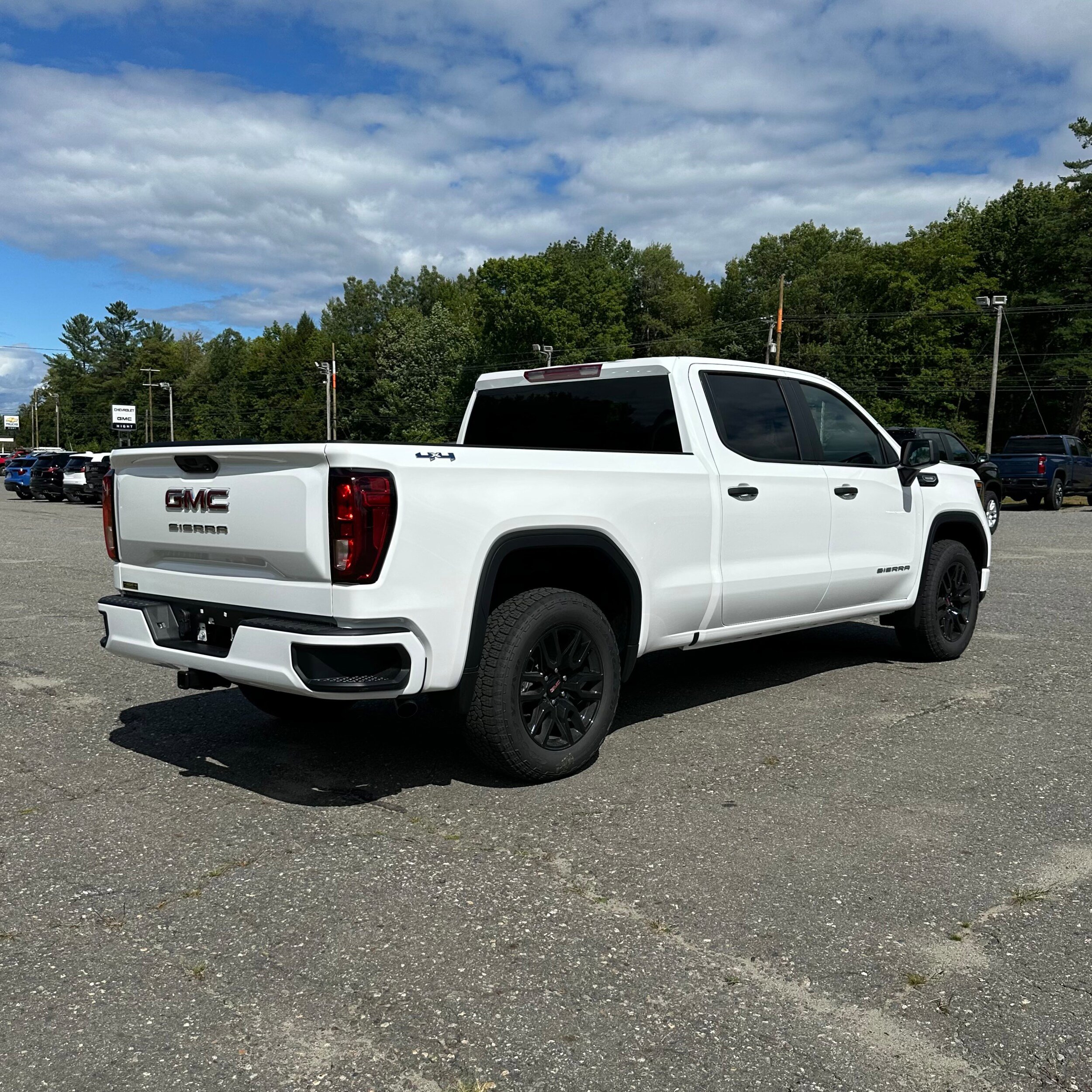 New 2026 GMC Sierra 1500 Pro w/ Graphite Edition AWD/4WD image 3