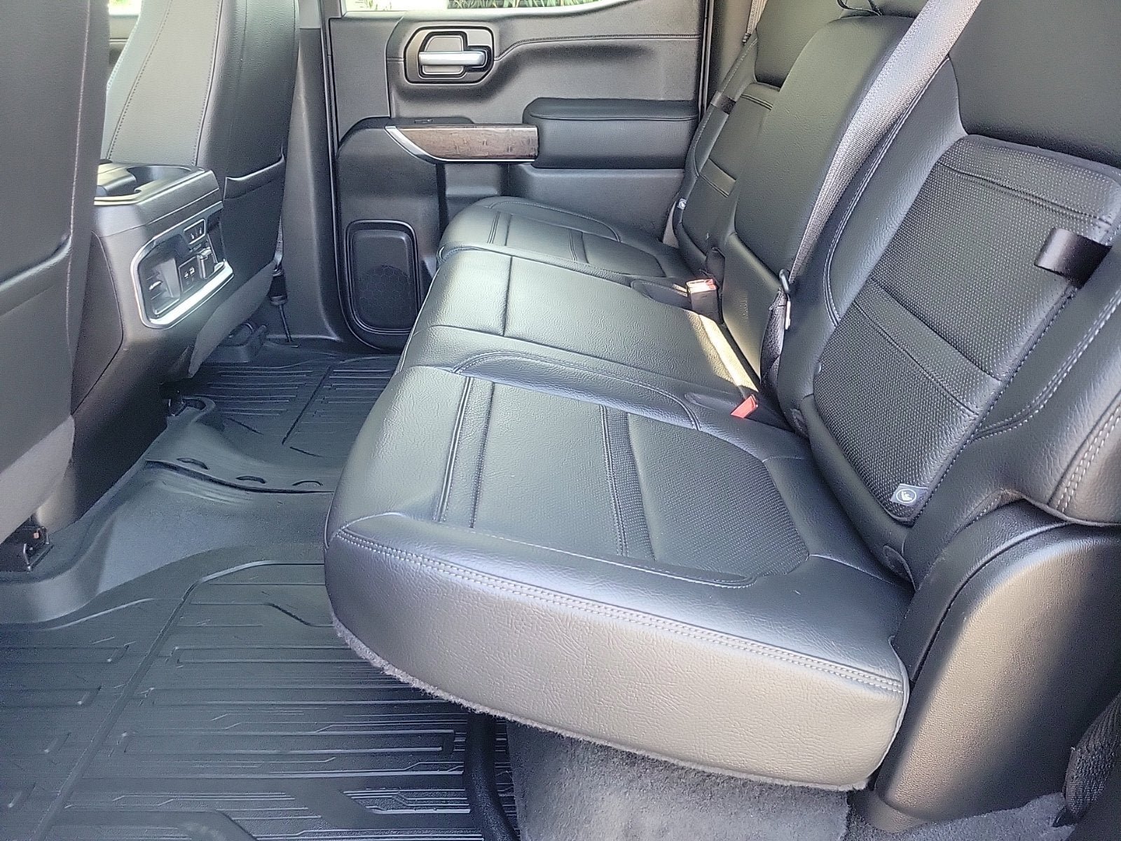 Used 2021 GMC Sierra 1500 Denali w/ Denali Ultimate Package AWD/4WD image 16