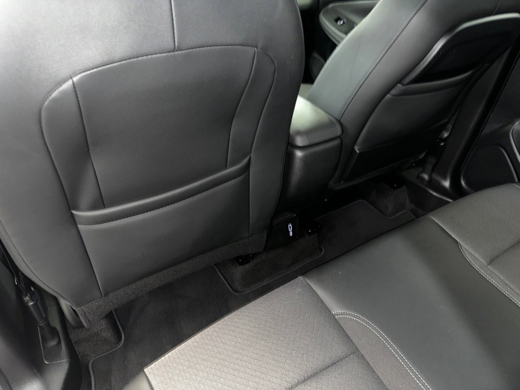 Used 2023 Buick Encore GX Select image 19